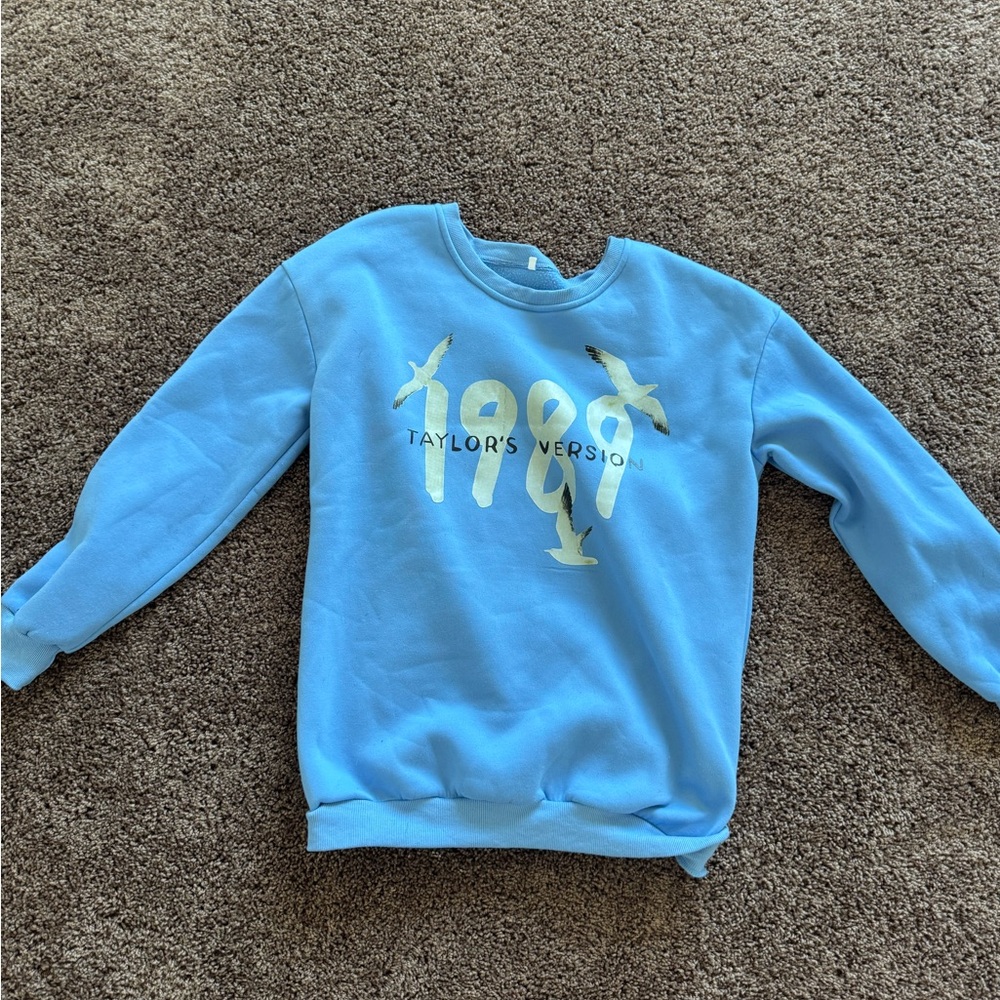 Blue 1989 Taylor's Version Sweatshirt| SIZE: M